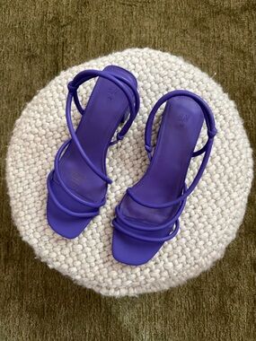 H&M Violet Strappy Square-Toe Heels, Size 40/US 9